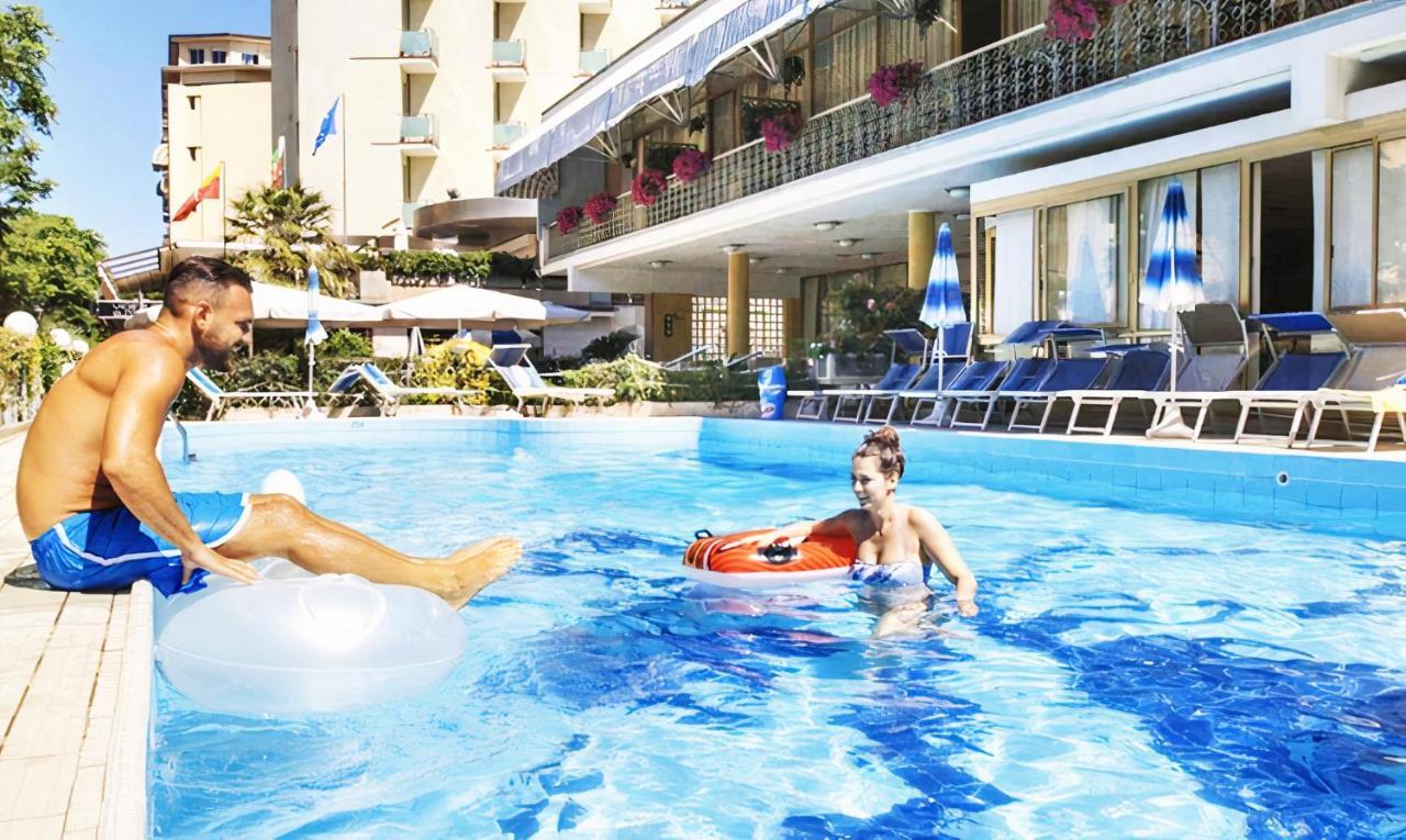 Hotel Royal-Spiaggia Gatteo a Mare Eksteriør bilde