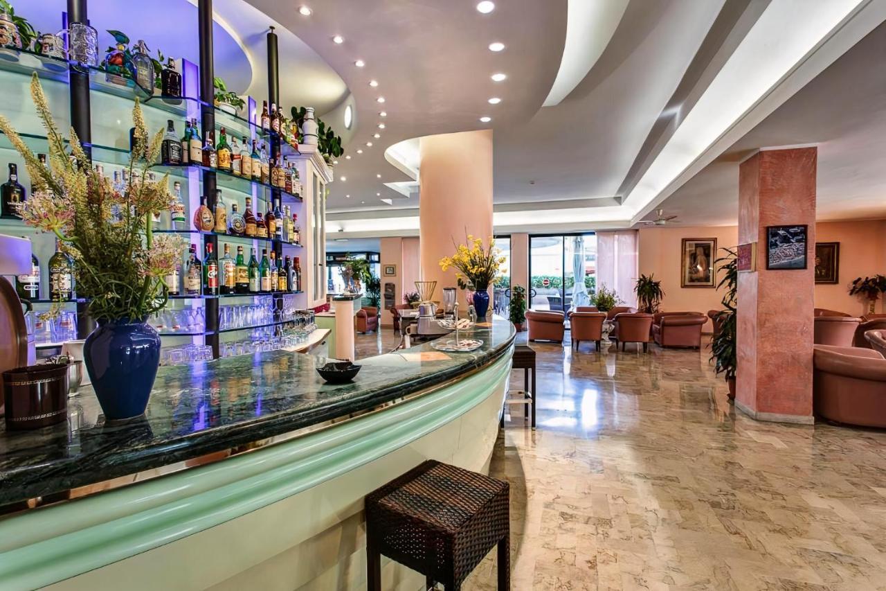 Hotel Royal-Spiaggia Gatteo a Mare Eksteriør bilde